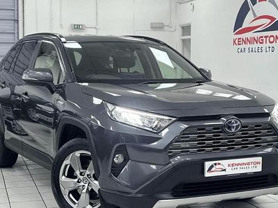 Used Toyota RAV4 Active 143 HP (105 kW) 2017 SUV