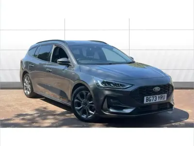 Used Ford Focus ST-Line 123 HP (90 kW) 2023 Grey Estate
