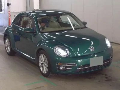 Used VW Beetle Design 105 HP (77 kW) 2018 Green Hatchback
