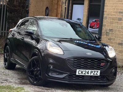 Black Used 2024 Ford Puma ST Hatchback | £15,990 (Super price)