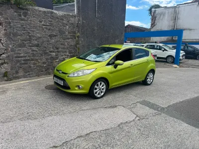 Used Ford Fiesta Titanium 94 HP (69 kW) 2009 Green Hatchback