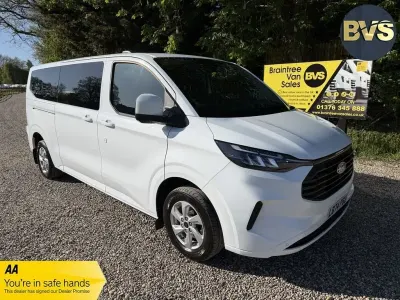 Begagnad Ford Transit Custom Limited 136 HK (100 kW) 2024 Vit Kombi