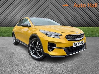 Used Kia XCeed First Edition 140 HP (102 kW) 2019 Yellow SUV