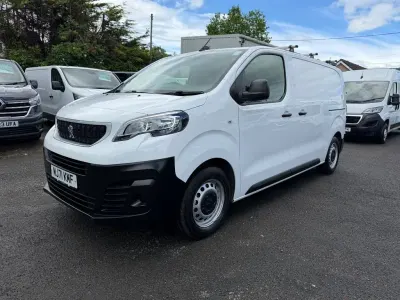 Used Peugeot Expert 100 HP (73 kW) 2021 White Van