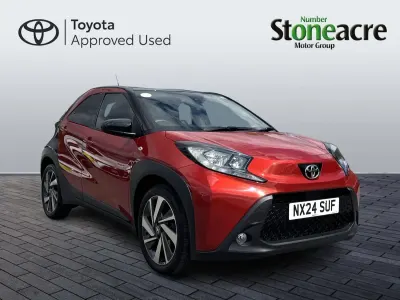 Used Toyota Aygo X 72 HP (52 kW) 2024 Red SUV