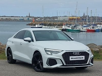 Begagnad Audi A3 S-Line 150 HK (110 kW) 2021 Vit Sedan
