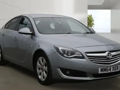 Used Vauxhall Insignia SRi 140 HP (102 kW) 2015 Silver Hatchback