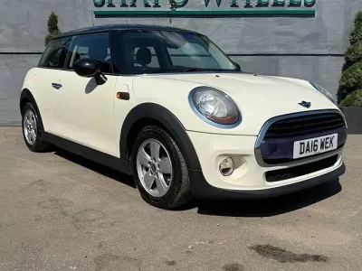 Used Mini Cooper Hatch 136 HP (100 kW) 2016 Silver Hatchback