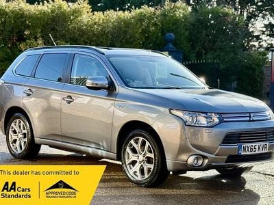 Used Mitsubishi Outlander P-HEV 2015 Grey Estate
