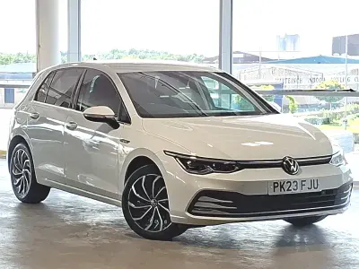 Used VW Golf VIII Edition 150 HP (110 kW) 2023 White Hatchback