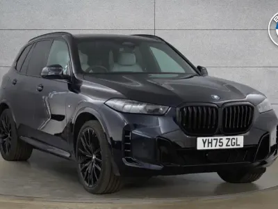 Używany BMW X5 M Sport 482 KM (354 kW) 2025 Czarny SUV