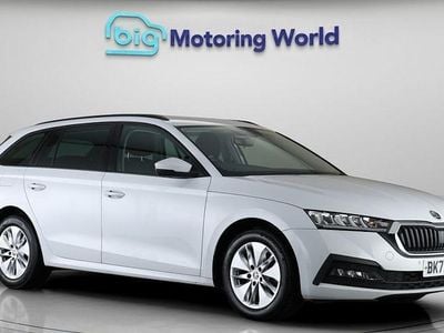 Used Skoda Octavia SE Technology 110 HP (80 kW) 2022 White Estate