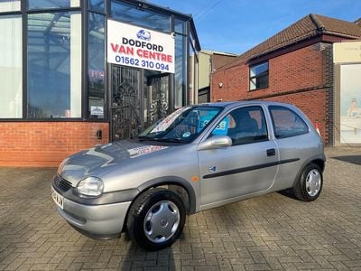Used Vauxhall Corsa Club 2000 Silver Hatchback
