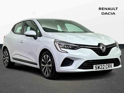 Used Renault Clio V Iconic 90 HP (66 kW) 2022 White  Hatchback