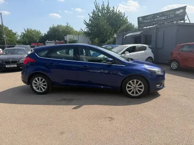 Used Ford Focus Titanium 2015 Blue Hatchback