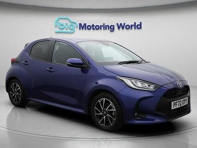 Used Toyota Yaris Hybrid Design 116 HP (85 kW) 2023 Blue Hatchback