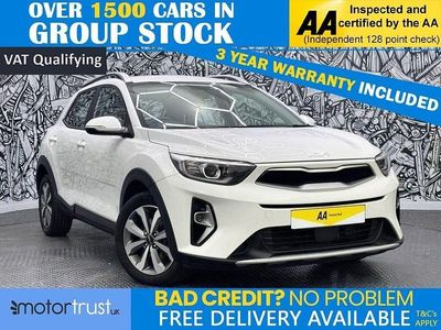 White Used 2022 Kia Stonic SUV | £12,795 (Fair price)