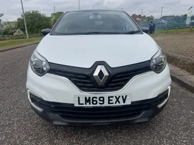 Używany Renault Captur Iconic 90 KM (66 kW) 2019 Biały SUV