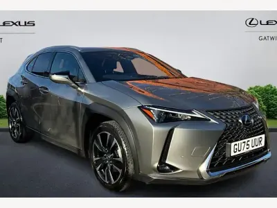 Used Lexus UX 199 HP (146 kW) 2025 Silver SUV
