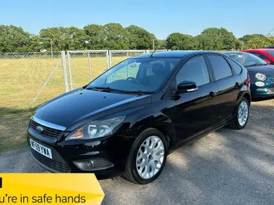 Used Ford Focus Zetec 125 HP (91 kW) 2009 Black Hatchback