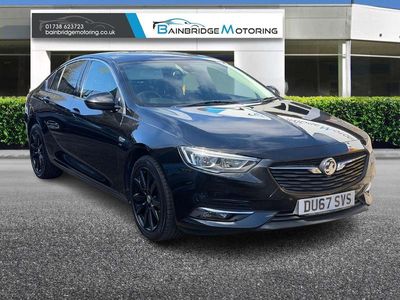 Used Vauxhall Insignia SRi 170 HP (125 kW) 2017 Black Hatchback