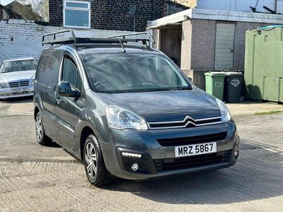 Used Citroën Berlingo 100 HP (73 kW) 2017 Grey MPV