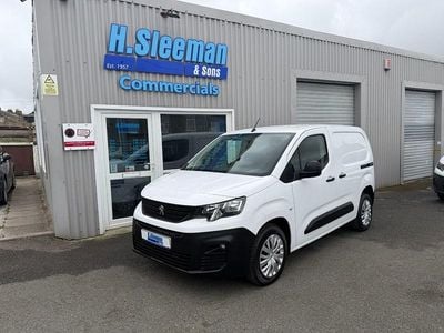 Second-hand Peugeot Partner 100 CP (73 kW) 2020 Alb Monovolum