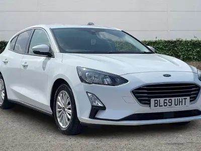 Used Ford Focus Titanium 125 HP (91 kW) 2020 White Hatchback