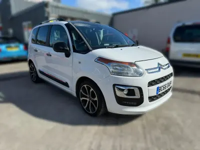 Used Citroën C3 Picasso Platinum 2017 White MPV