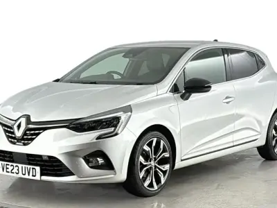 Used Renault Clio Techno 90 HP (66 kW) 2023 Silver Hatchback
