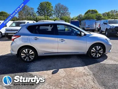 Begagnad Nissan Pulsar N-Connecta 2017 Silver Halvkombi