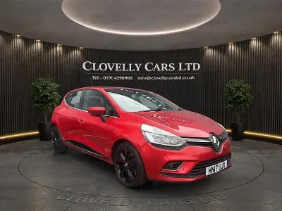 Usado Renault Clio IV Dynamique 90 HP (66 kW) 2017 Vermelho Citadino