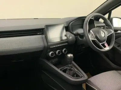 Gebraucht Renault Clio V Techno 89 PS (65 kW) 2024 Schwarz