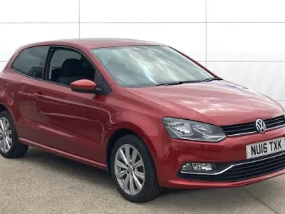 Used VW Polo Match 90 HP (66 kW) 2016 Red Hatchback