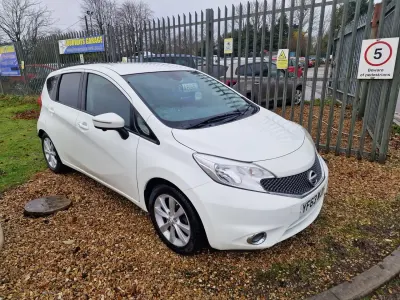 Begagnad Nissan Note Tekna 90 HK (66 kW) 2013 Vit Minibuss