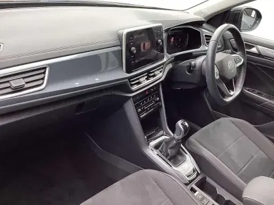 Usado VW T-Roc Style 110 HP (80 kW) 2022 Preto SUV
