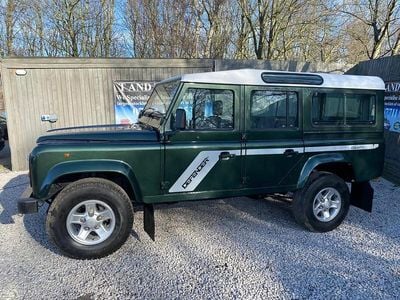 Used Land Rover Defender 111 HP (81 kW) 1995 Green Estate