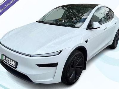 Used Tesla Model Y Standard Range 11 kW (15 HP) 2025 SUV