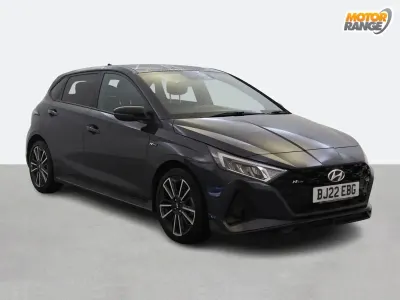 Begagnad Hyundai i20 N Line 2022 Grå Halvkombi