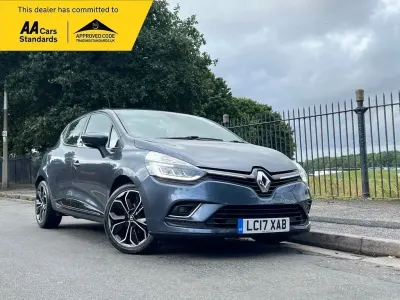 Used Renault Clio Dynamique 110 HP (80 kW) 2017 Grey Hatchback