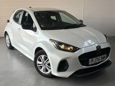 Used Mazda 2 Center-Line 116 HP (85 kW) 2025 White Hatchback