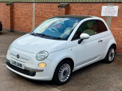 Usado Fiat 500 Lounge 69 HP (50 kW) 2011 Branco Citadino