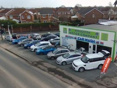 Used Suzuki Alto 68 HP (50 kW) 2012 Red Hatchback