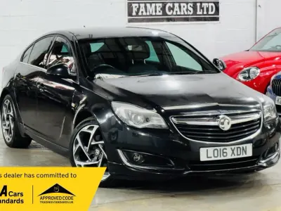 Used Vauxhall Insignia SRi 170 HP (125 kW) 2016 Black Hatchback