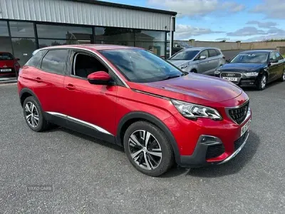 Used Peugeot 3008 Allure 120 HP (88 kW) 2017 Red SUV
