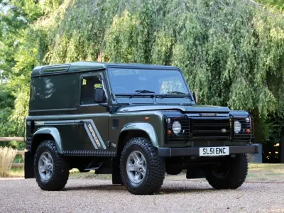Used Land Rover Defender 90 HP (66 kW) 2001 Green