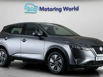 Używany Nissan Qashqai Acenta Premium 140 KM (102 kW) 2023 Szary SUV
