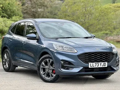 Begagnad Ford Kuga ST-Line 190 HK (139 kW) 2023 Blå SUV