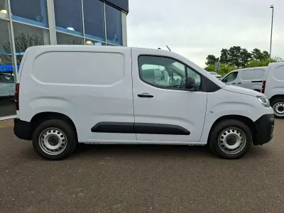Used Citroën Berlingo 100 HP (73 kW) 2023 White MPV