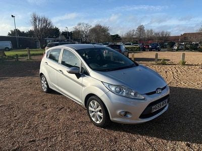 Silver Used 2009 Ford Fiesta Zetec Hatchback | £2,995 (Fair price)
